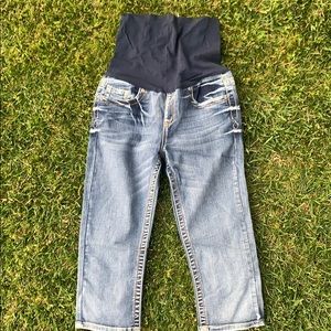 Maternity Jean Capris